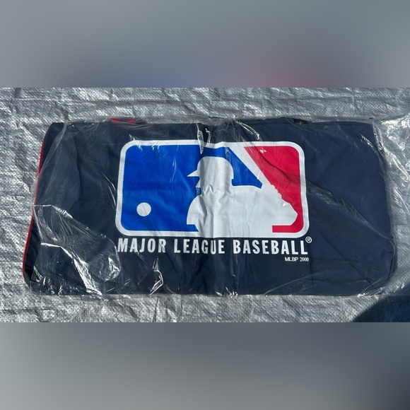 Vintage 2000 MLB Major League Logo Baseball Navy Blue Athletic Travel Duffle Bag - Picture 1 of 4